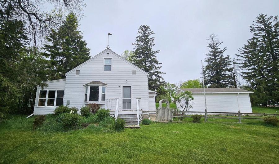 6262 County Road 4w SW, Alexandria, MN 56308 - 3 Beds, 2 Bath
