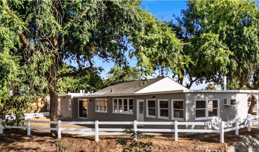 35029 Avenue G, Yucaipa, CA 92399 - 4 Beds, 3 Bath