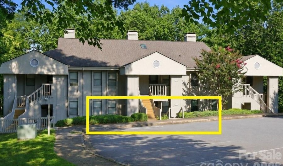 1503 Abbey Cir, Asheville, NC 28805 - 2 Beds, 2 Bath