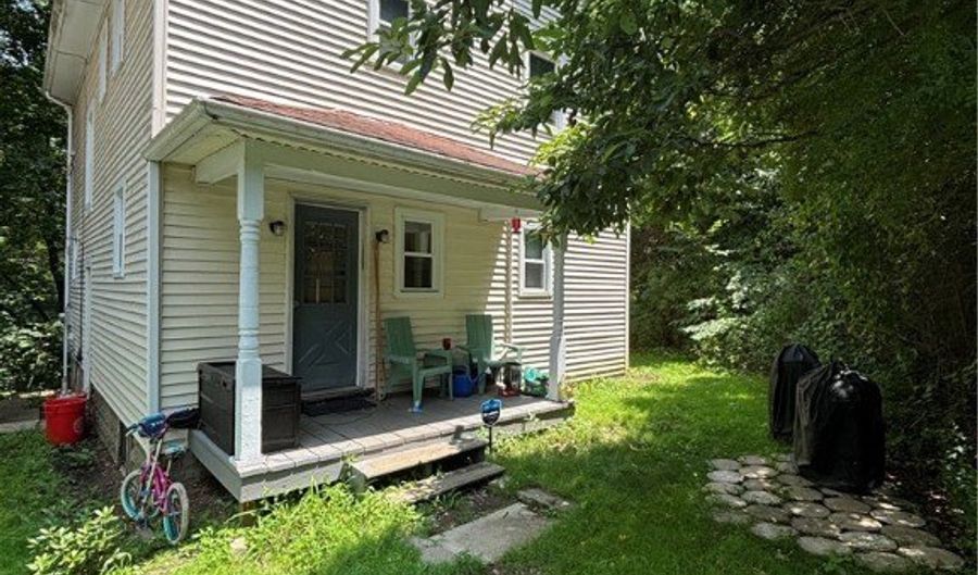 126 Spring St, Aliquippa, PA 15001 - 4 Beds, 2 Bath