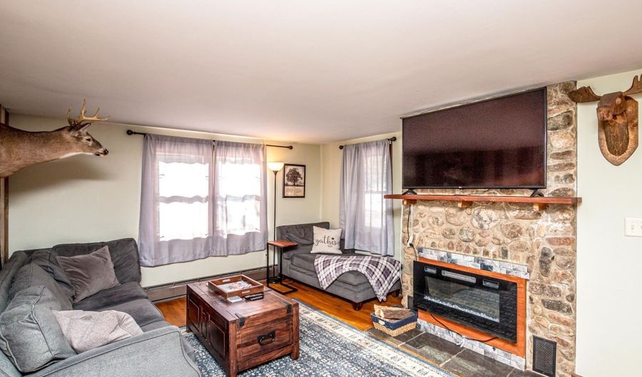 1066 NH Route 16, Bartlett, NH 03812 - 2 Beds, 2 Bath
