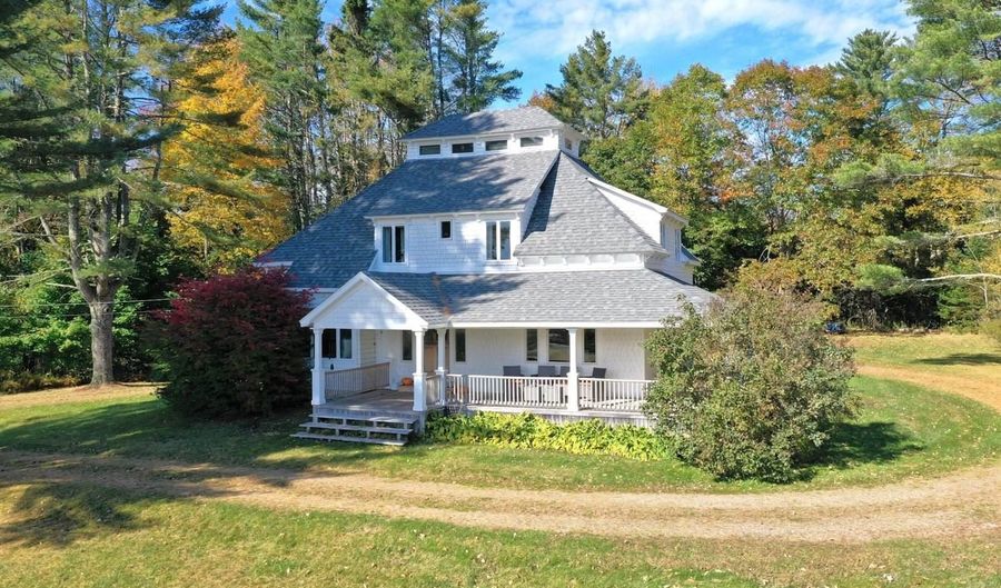 26 Old Searsport Ave, Belfast, ME 04915 - 4 Beds, 3 Bath