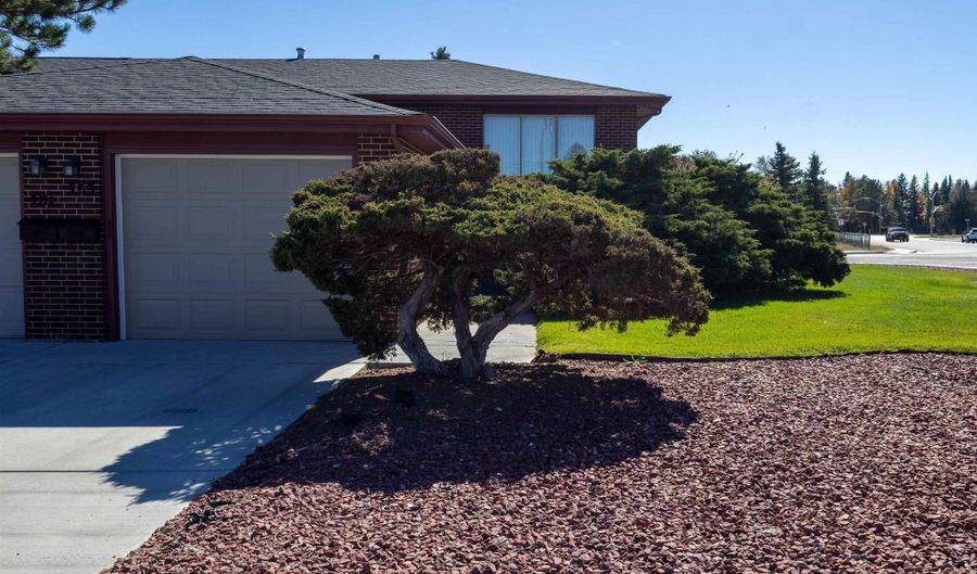 485 ANDRA Ct, Cheyenne, WY 82009 - 2 Beds, 2 Bath