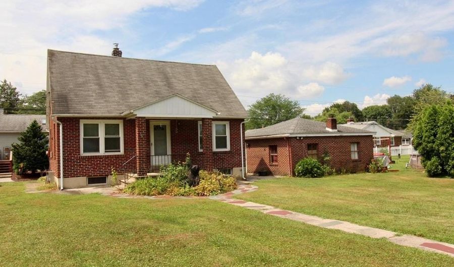 1512 N 25TH St, Allentown, PA 18104 - 3 Beds, 2 Bath