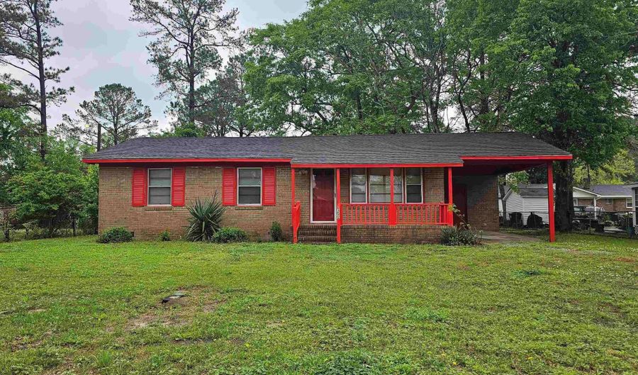 302 State St, Marion, SC 29571 - 3 Beds, 1 Bath