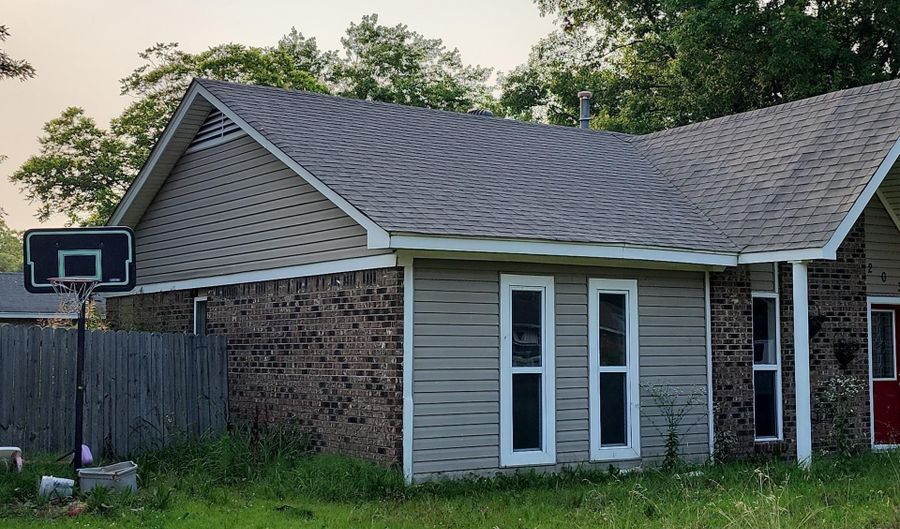 203 Alexander St, Bay, AR 72411 - 3 Beds, 2 Bath