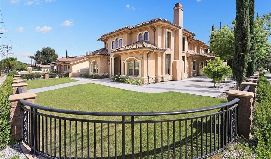 536 W Camino Real, Arcadia, CA 91007 - 5 Beds, 5 Bath