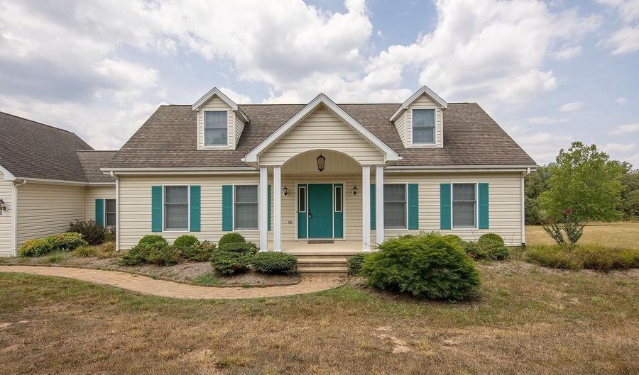 317 STRAWBERRY Ln, Augusta, WV 26704 - 3 Beds, 3 Bath