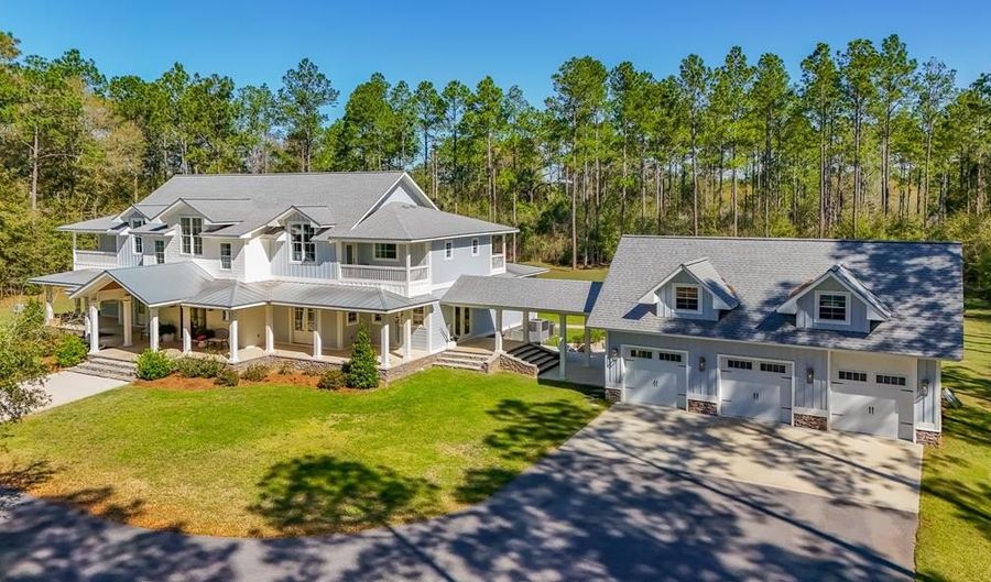 2579 Lake Douglas Rd, Bainbridge, GA 39819 - 5 Beds, 6 Bath