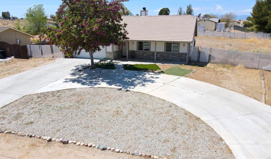 13512 2nd Ave, Victorville, CA 92395 - 3 Beds, 2 Bath