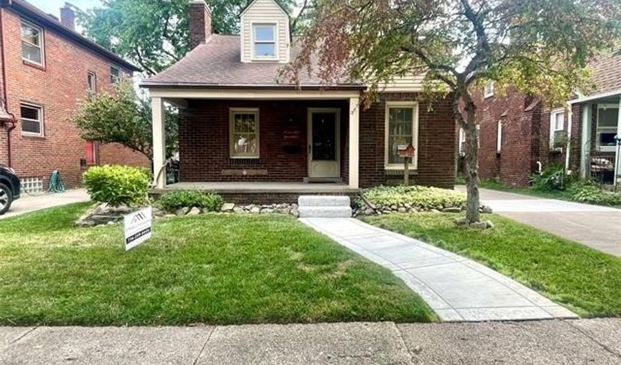 15553 Harrison Ave, Allen Park, MI 48101 - 3 Beds, 1 Bath