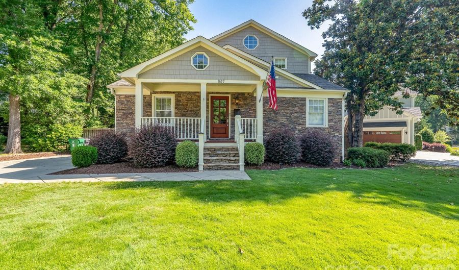 1617 Brook Rd, Charlotte, NC 28205 - 5 Beds, 4 Bath