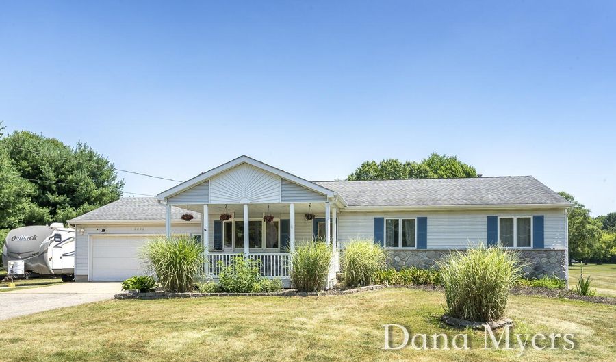 6826 Mccords Ave SE, Alto, MI 49302 - 5 Beds, 3 Bath