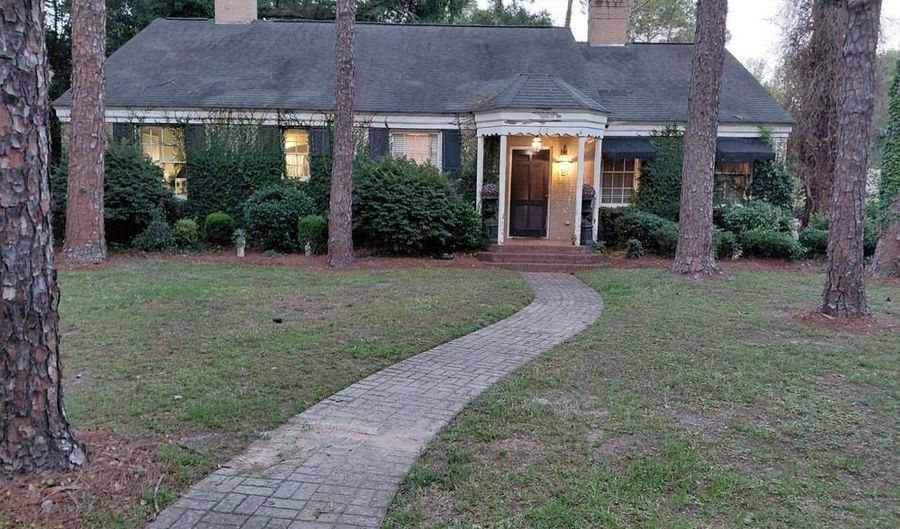 1210 N Van Buren, Albany, GA 31701 - 4 Beds, 3 Bath