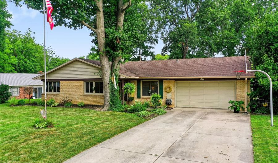 2812 Greenbriar Rd, Anderson, IN 46011 - 3 Beds, 2 Bath