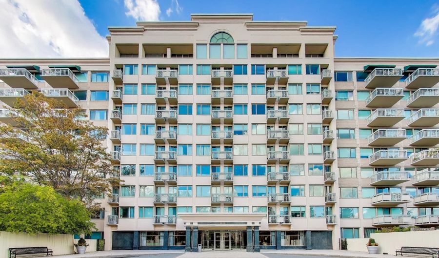 5450 WHITLEY PARK Ter 806, Bethesda, MD 20814 - 2 Beds, 2 Bath