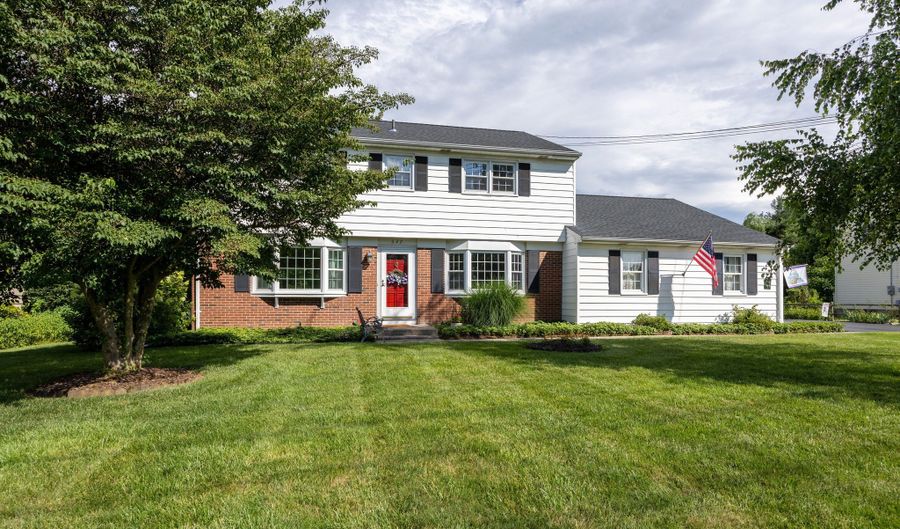 622 Wiese Rd, Cheshire, CT 06410 - 4 Beds, 3 Bath