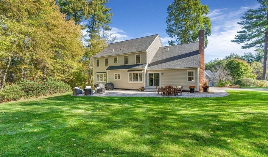 7 Woodfield Rd, Acton, MA 01720 - 4 Beds, 4 Bath