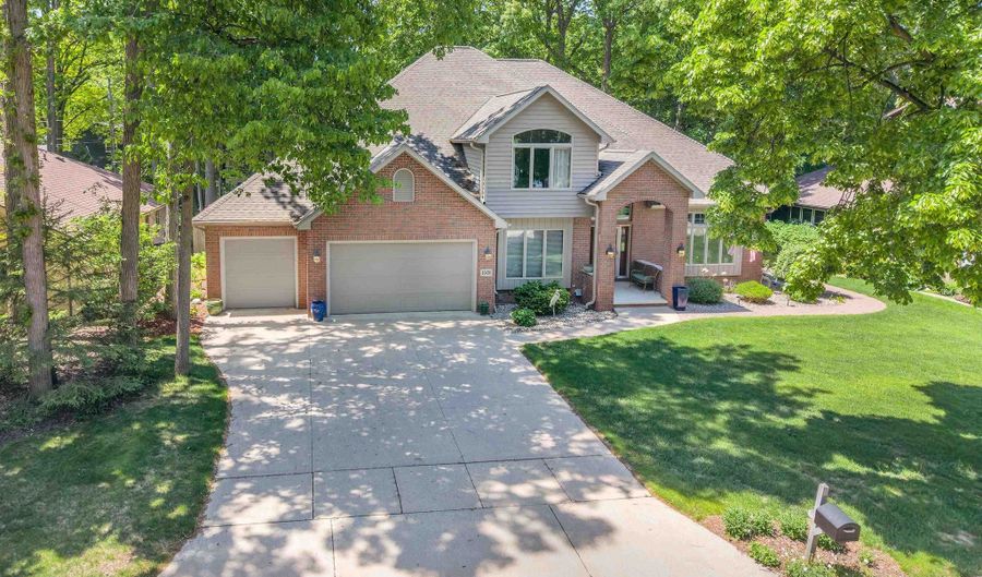 1501 S Weimar St, Appleton, WI 54915 - 4 Beds, 4 Bath