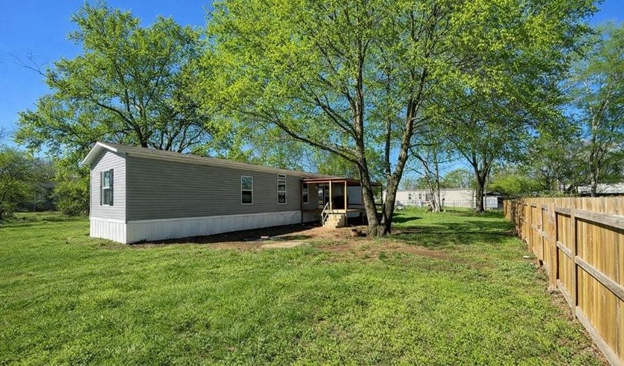 230 Washington Ave, Alto, TX 75925 - 3 Beds, 2 Bath