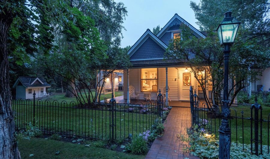 716 W Francis St, Aspen, CO 81611 - 5 Beds, 7 Bath