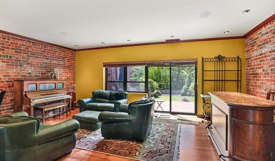 131 Perkins 131, Boston, MA 02130 - 3 Beds, 3 Bath