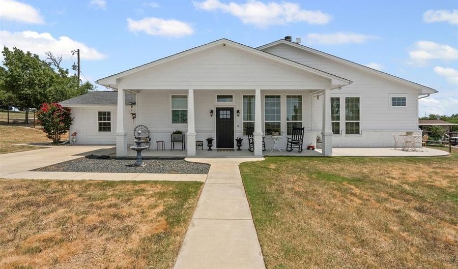 205 Sosebee Bend Rd, Weatherford, TX 76088 - 4 Beds, 3 Bath