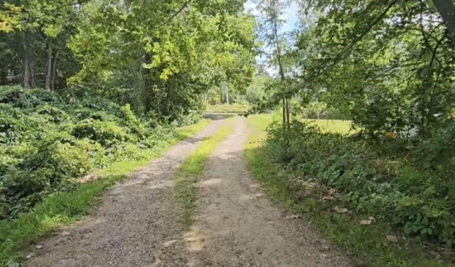 12 Beach St, Alton, NH 03810 - 3 Beds, 1 Bath