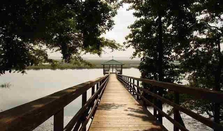 16 Beauregard Ct, Beaufort, SC 29902 - 4 Beds, 3 Bath