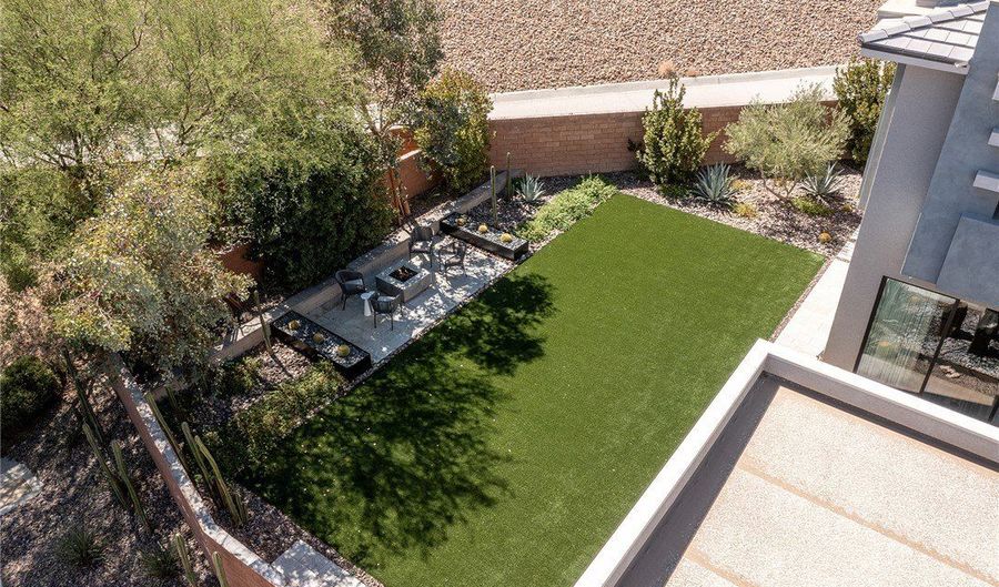 1 Garden Shadow Ln, Las Vegas, NV 89135 - 4 Beds, 5 Bath
