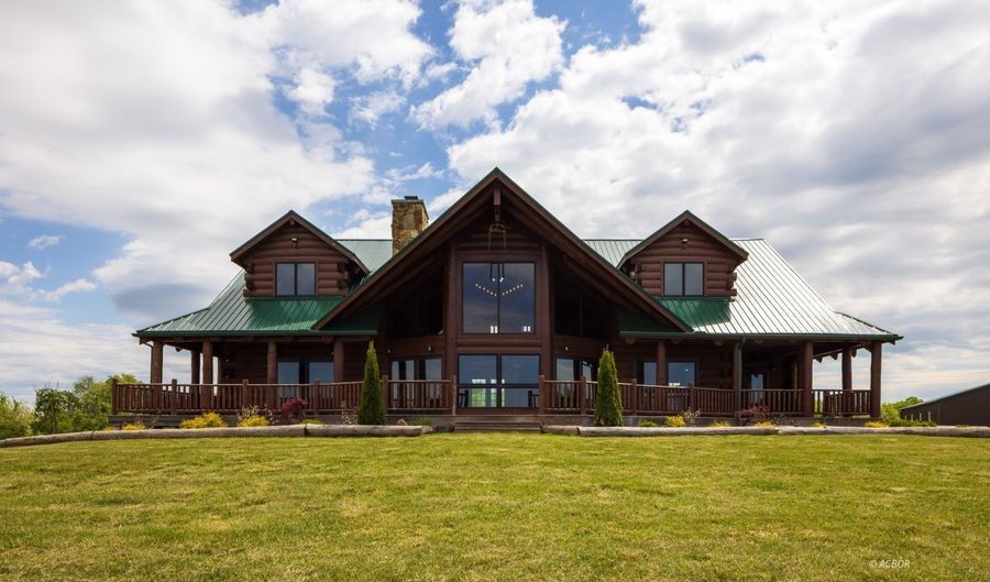 42545 Mattox Rd, Albany, OH 45710 - 5 Beds, 4 Bath