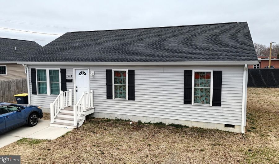 533 W 7TH St, Laurel, DE 19956 - 3 Beds, 2 Bath