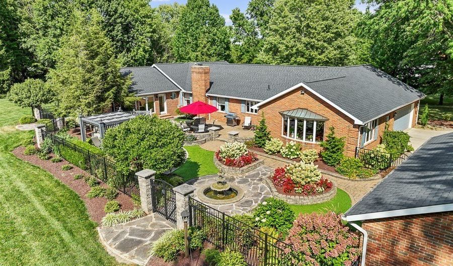 1691 Northview Ave, Alliance, OH 44601 - 3 Beds, 4 Bath