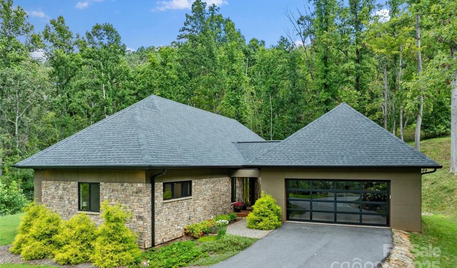 14 Starling Pass, Asheville, NC 28804 - 3 Beds, 4 Bath