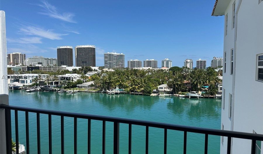 9341 E Bay Harbor Dr 6C, Bay Harbor Islands, FL 33154 - 2 Beds, 3 Bath