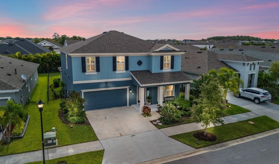 5829 SILVER SUN Dr, Apollo Beach, FL 33572 - 4 Beds, 3 Bath