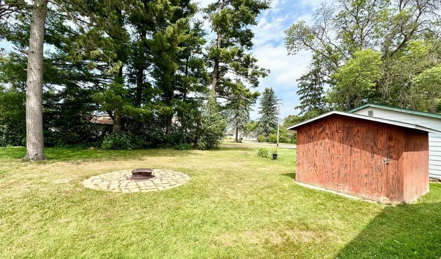 804 NORTH Ave, Antigo, WI 54409 - 3 Beds, 2 Bath