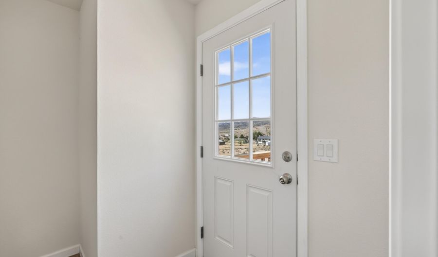 907 Sutro Springs Rd, Dayton, NV 89403 - 3 Beds, 2 Bath