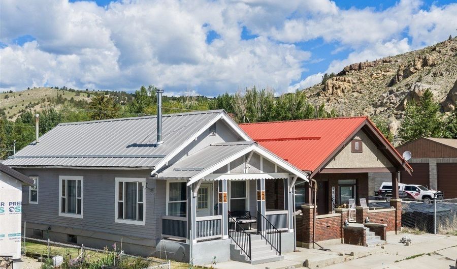 104 N Main St, Anaconda, MT 59711 - 2 Beds, 1 Bath
