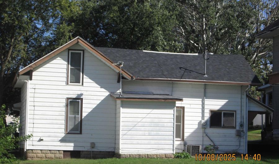 503 Cedar St, Atlantic, IA 50022 - 4 Beds, 1 Bath
