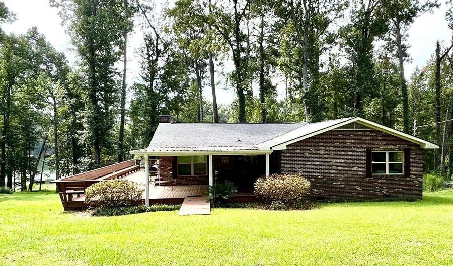 771 Calhoun Dr, Abbeville, AL 36310 - 4 Beds, 2 Bath
