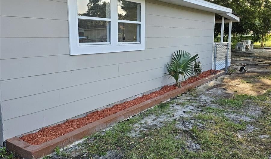 612 ASH St, Auburndale, FL 33823 - 3 Beds, 2 Bath