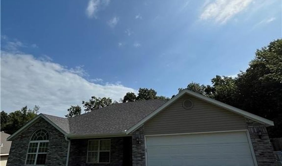 8 Boreland Ln, Bella Vista, AR 72715 - 3 Beds, 2 Bath