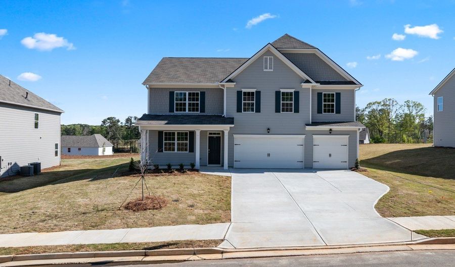 390 THOMPSON Dr, Dallas, GA 30132 - 5 Beds, 3 Bath