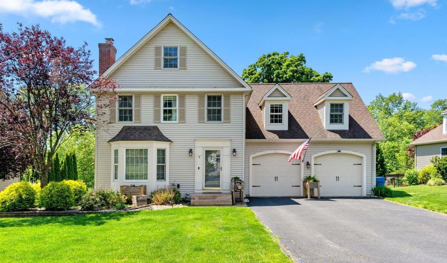 9 Summer Wind, Cromwell, CT 06416 - 5 Beds, 3 Bath