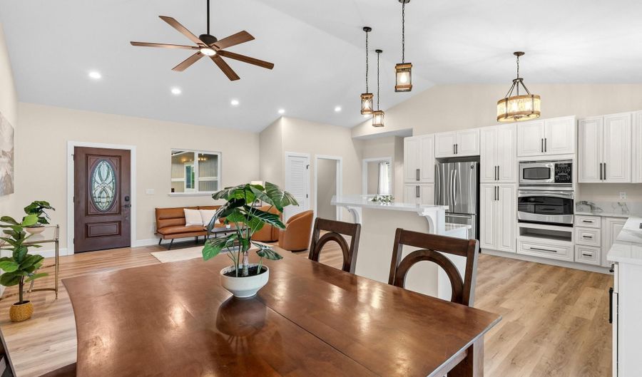 15-1736 7TH Ave, Keaau, HI 96749 - 3 Beds, 2 Bath