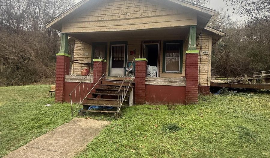 716 W 3RD St, Anniston, AL 36201 - 2 Beds, 2 Bath