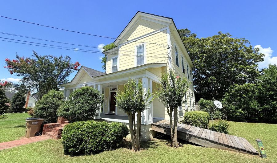626 Grand NA, Ashburn, GA 31714 - 2 Beds, 2 Bath