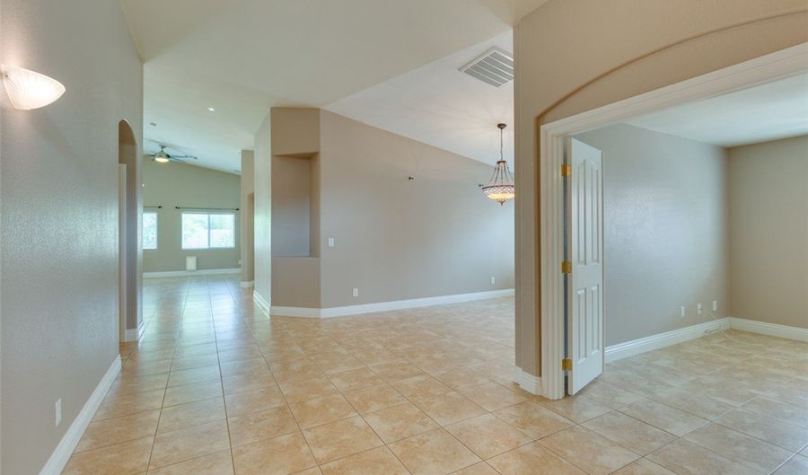 82 Rattlesnake Grass Ct, Henderson, NV 89002 - 4 Beds, 3 Bath