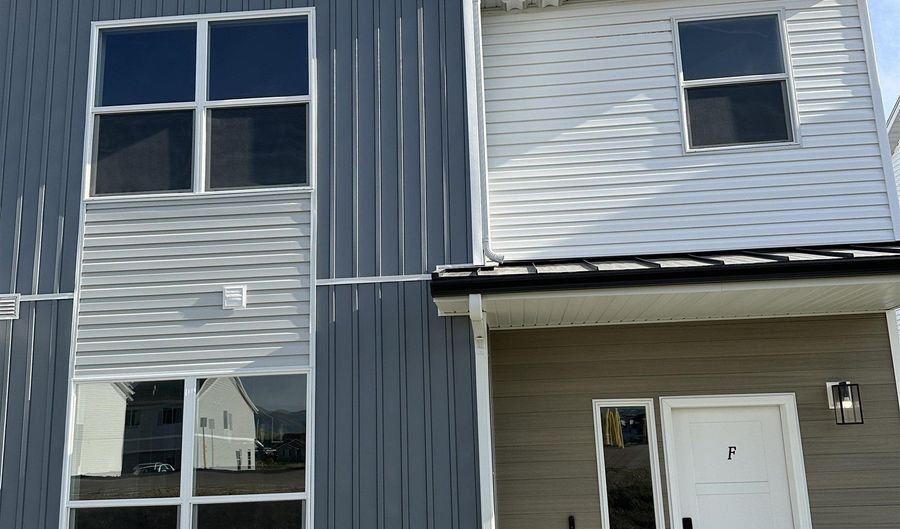 5580 TRUEMAN Unit F, Chubbuck, ID 83202 - 4 Beds, 3 Bath